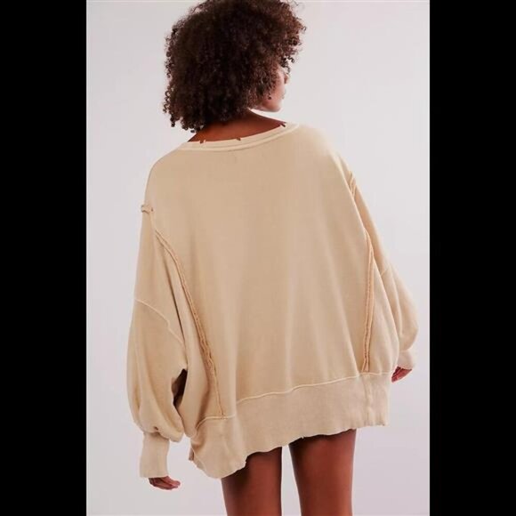 NEW Oversized Y2K Graphic Sweatshirt for Women - Long Sleeve Vintage Crewneck - Picture 4 of 4